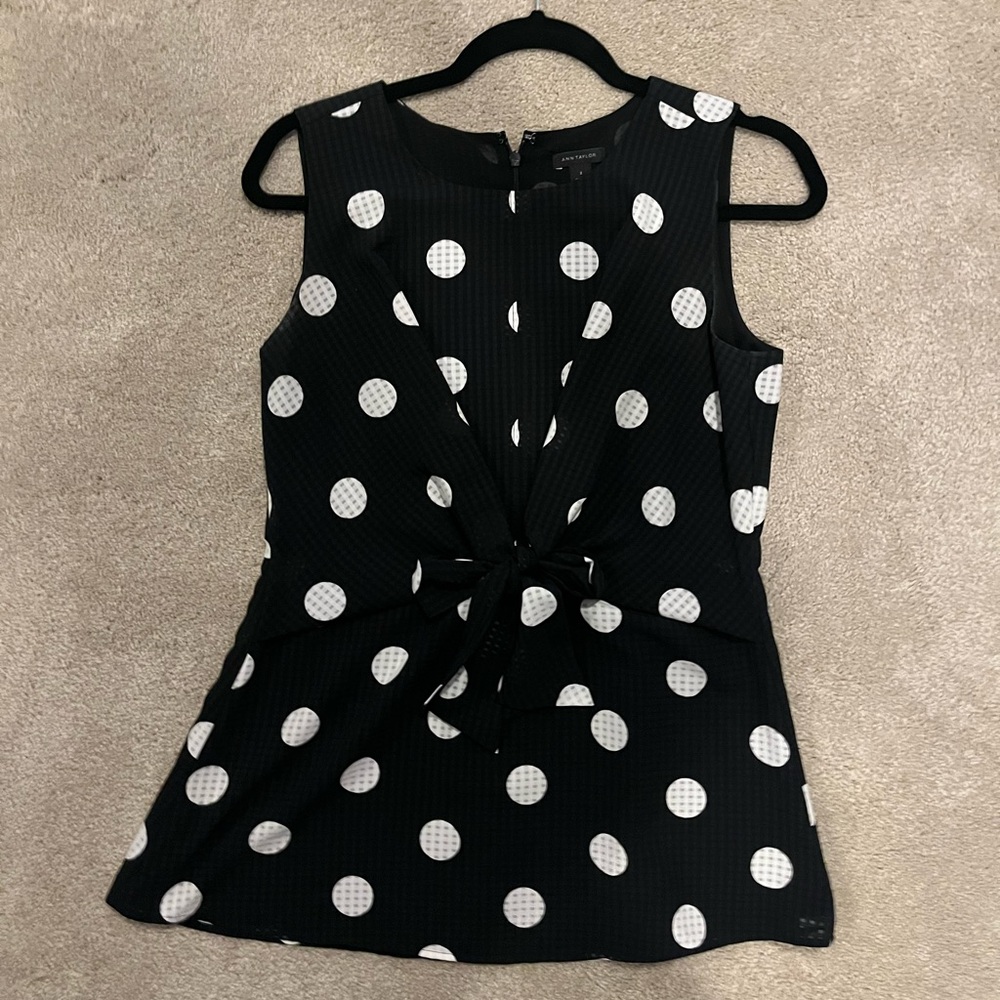 Ann Taylor Black and White Sleeveless Tie Front Blouse